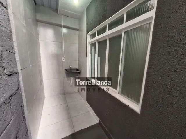 Imagem 2: Locação - Casa com 2 Quartos, 1 Banheiro, 60 M², Cará-Cará