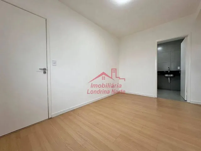 Imagem 4: Apartamento com 2 Dormitórios À Venda, 45 M² por R$ 150.000,00 - Ouro Verde