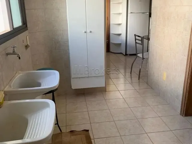 Imagem 2: Apartamento com Fina Mobília e Decoração no Centro da Cidade