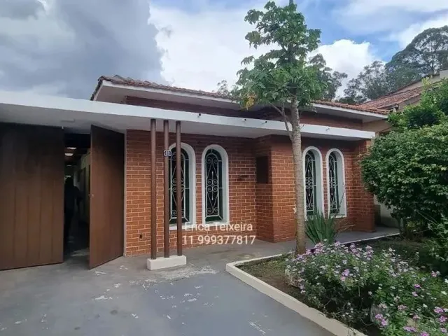 Imagem: Casa Térrea com 3 Quartos, 3 Vagas, no