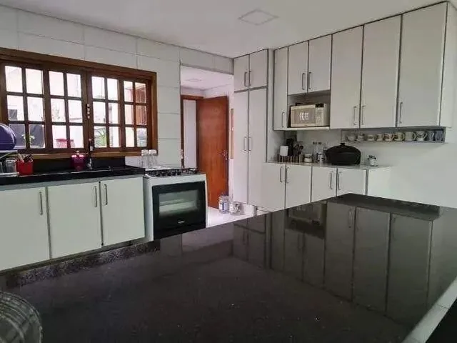 Imagem: Sobrado com 5 Dormitórios À Venda, 380