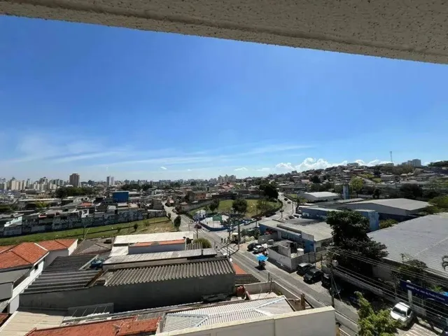Imagem: O apartamento possui 2 Dormitórios, 1 Banheiro, 1 Vaga na