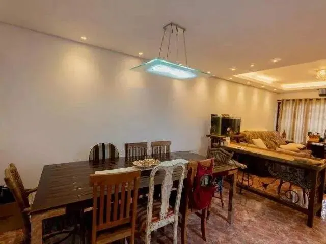 Imagem 15: Sobrado com 3 Dormitórios À Venda, 253 M² por R$ 1.840.000,00 - Campestre - Santo