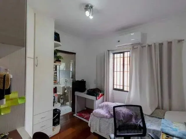 Imagem 6: Sobrado com 3 Dormitórios À Venda, 253 M² por R$ 1.840.000,00 - Campestre - Santo