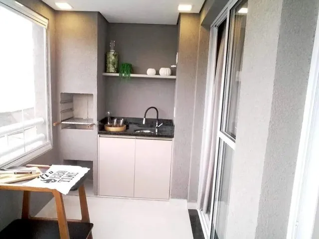 Imagem: O apartamento possui 2 Dormitórios, 1 Suíte, 2 Banheiros,