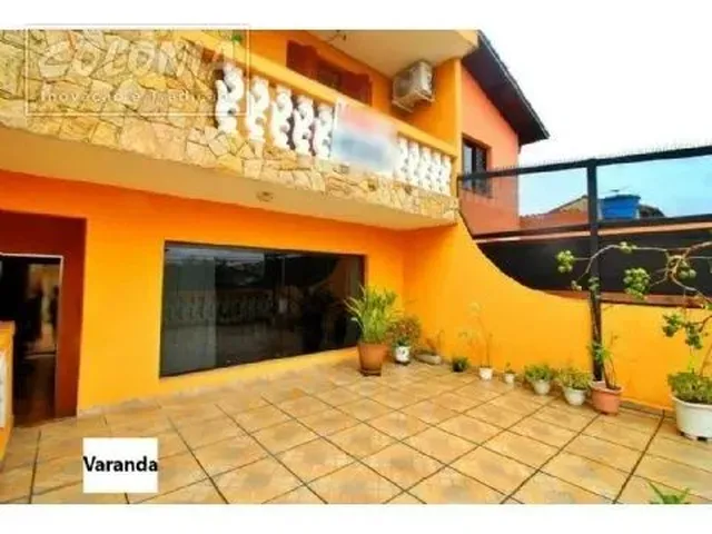 Imagem: A casa possui 2 Dormitórios, 2 Banheiros, 2 Vagas na
