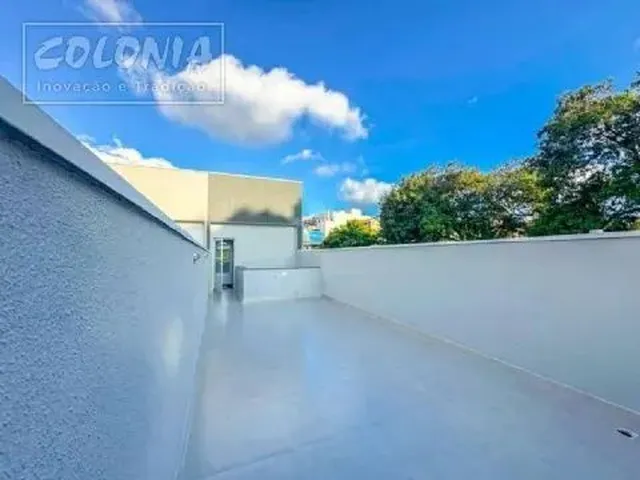 Imagem: A casa possui 3 Dormitórios, 1 Suíte, 3 Banheiros, 3