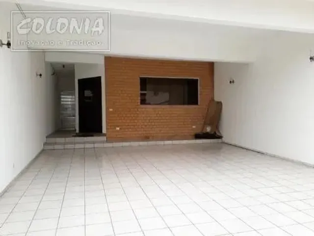 Imagem: A casa possui 5 Dormitórios, 5 Banheiros, 5 Vagas na