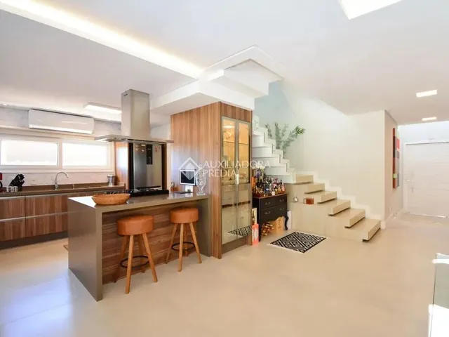 Imagem 7: Casa Impecável com 4 Quartos, Sendo 2 Suítes + Escritório