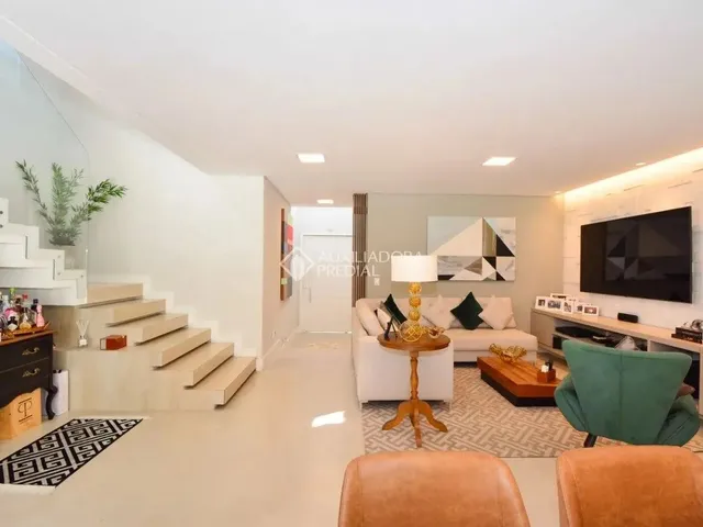 Imagem 11: Casa Impecável com 4 Quartos, Sendo 2 Suítes + Escritório