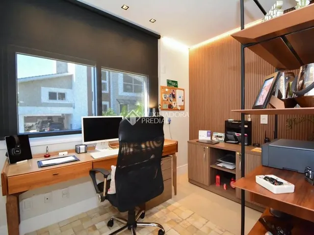 Imagem 3: Casa Impecável com 4 Quartos, Sendo 2 Suítes + Escritório