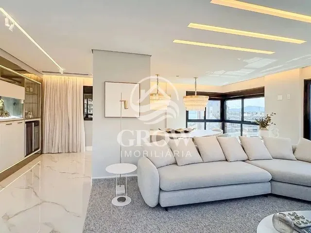 Imagem 16: Duplex Exclusivo em Jurerê com Suíte Master e Hidromassagem de Frente para o Mar