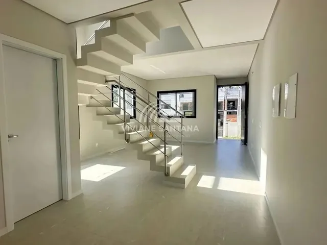 Imagem 2: Casa para Venda em Florianópolis, São João do Rio Vermelho, 3 Dormitórios, 3 Suítes