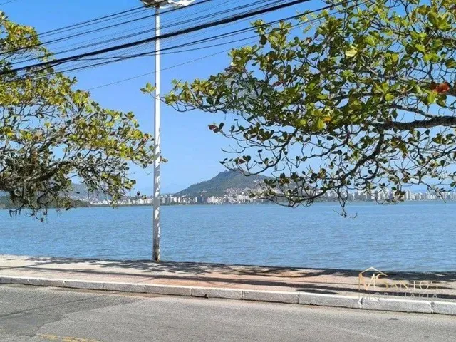 Imagem: Casa com 3 Dormitórios À Venda, 220 M²