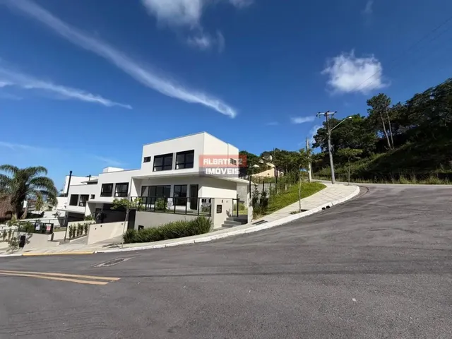Imagem 11: Casa para Venda em Florianópolis, João Paulo, 3 Dormitórios, 3 Suítes, 4 Banheiros, 2