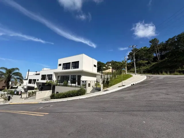 Imagem 7: Casa para Venda em Florianópolis, João Paulo, 3 Dormitórios, 3 Suítes, 4 Banheiros, 2