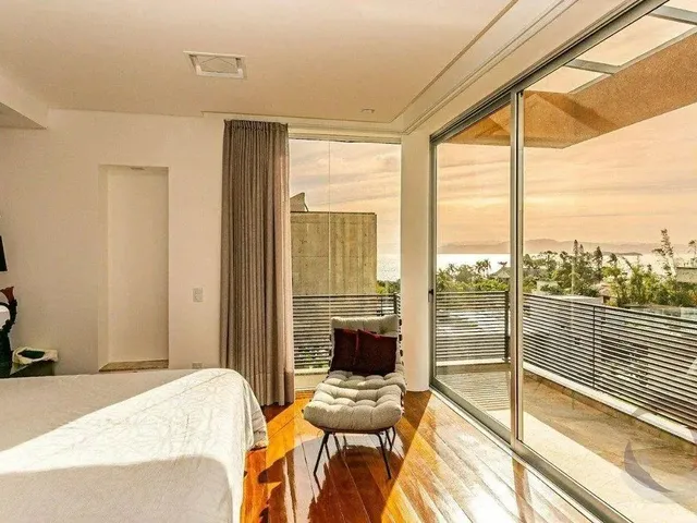 Imagem 7: Casa em Condomínio para Venda em Florianópolis, Cacupé, 5 Dormitórios, 3 Suítes, 7