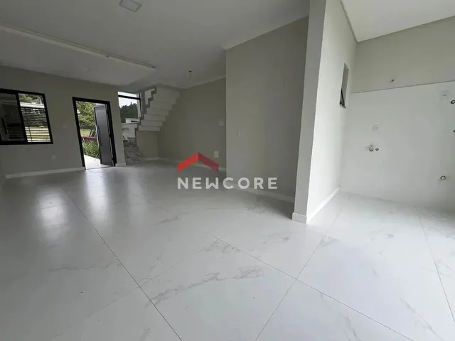 Imagem: Sobrado em Servidão Rio Vermelho - São
