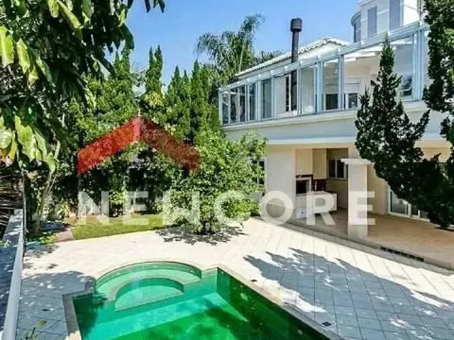 Imagem 10: Casa em Rua das Tibiras - Jurerê Internacional - Florianópolis/Sc