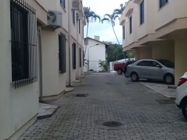 Imagem 8: Sobrado Triplex a Uma Quadra da Praia de Canasvieiras - Florianópolis