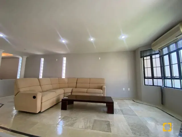 Imagem 7: Casa com 4 Dormitórios, Sendo 2 Suítes no Bairro João Paulo em Florianópolis /Sc
