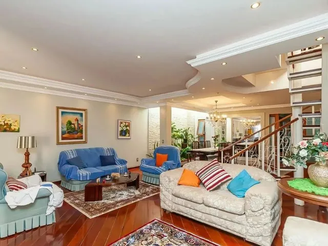 Imagem: Casa em Avenida Mariland - Mont Serrat