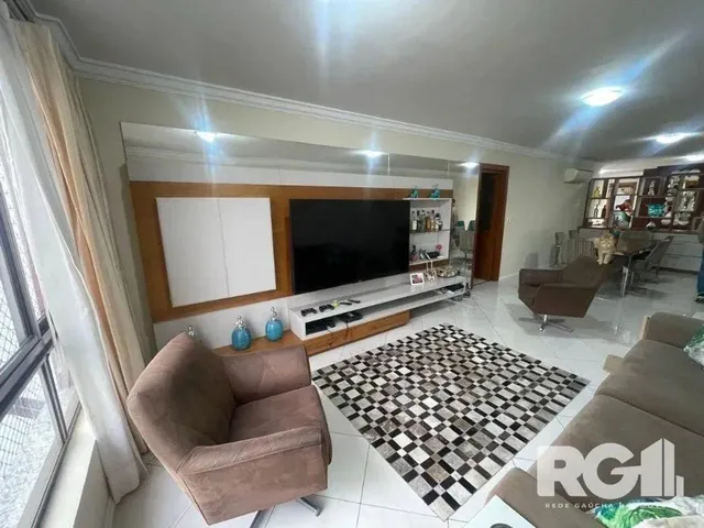 Imagem 9: Apartamento com 3 Dormitórios, 1 Suíte, Lavabo, 2 Vagas Cobertas, Semimobiliado