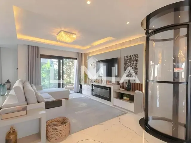 Imagem: Casa em Porto Alegre - Rs