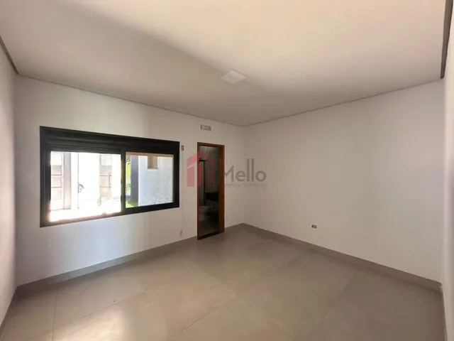 Imagem 14: Casa à venda em Umuarama-PR, bairro Monte Líbano: 3 quartos, 1 suíte, 1 sala, 2
