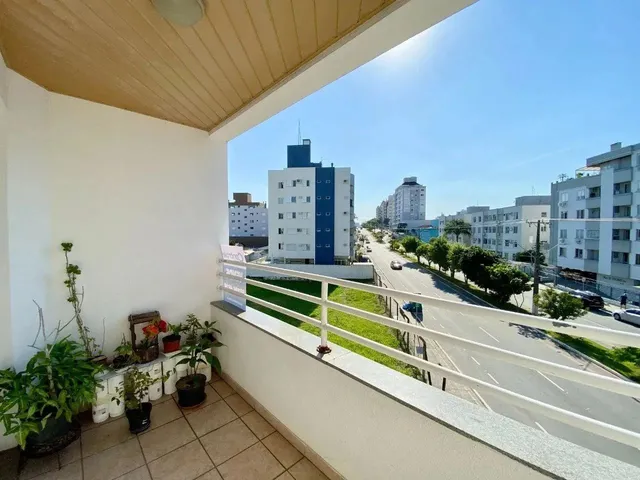 Imagem: Apartamento com 03 Dormitórios no Bairro