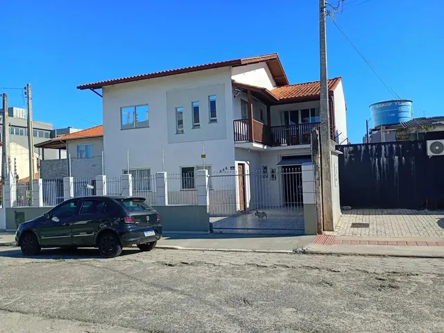 Imagem: Sobrado com Suite, Sacada, Chacara, Area