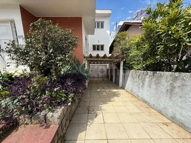 Imagem 4: Casa para Venda em Florianópolis, Coqueiros, 4 Dormitórios, 2 Suítes, 5 Banheiros, 2