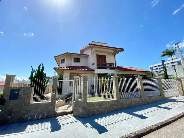 Imagem: Excelente Casa, Ampla com 255 M², 04 Dormitórios