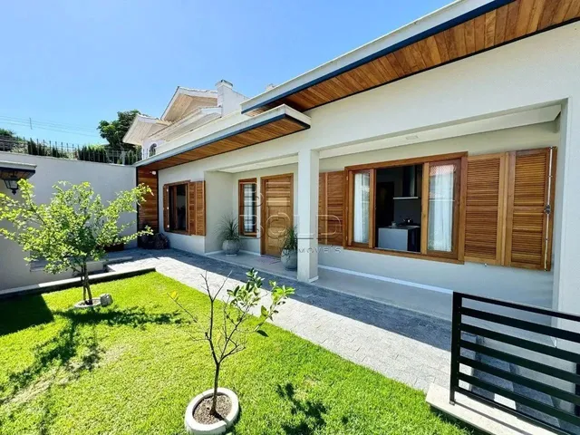Imagem: Excelente Casa Térrea com Piscina no Abraão
