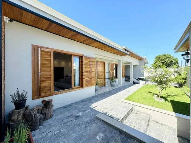 Imagem 3: Excelente Casa Térrea com Piscina no Abraão