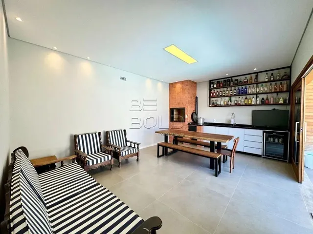 Imagem 11: Excelente Casa Térrea com Piscina no Abraão