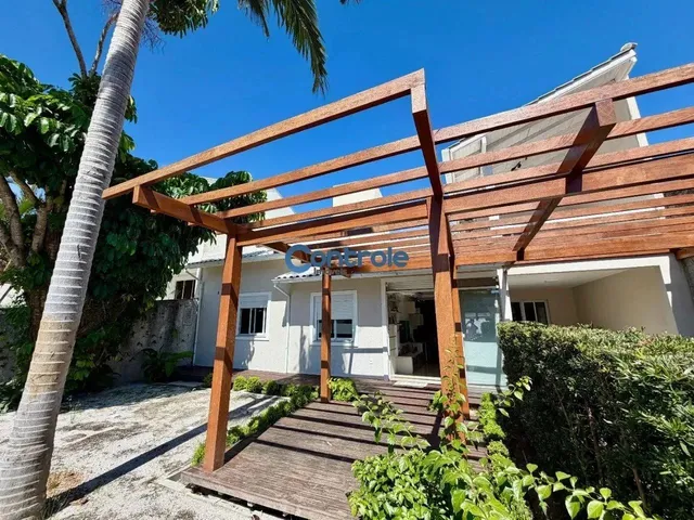 Imagem: Casa com 4 Dormitórios em Capoeiras - Florianópolis