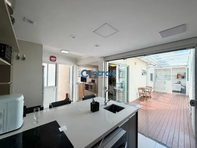 Imagem 9: Casa com 4 Dormitórios em Capoeiras - Florianópolis - Sc