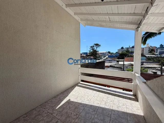 Imagem 10: Casa com 4 Dormitórios em Capoeiras - Florianópolis - Sc