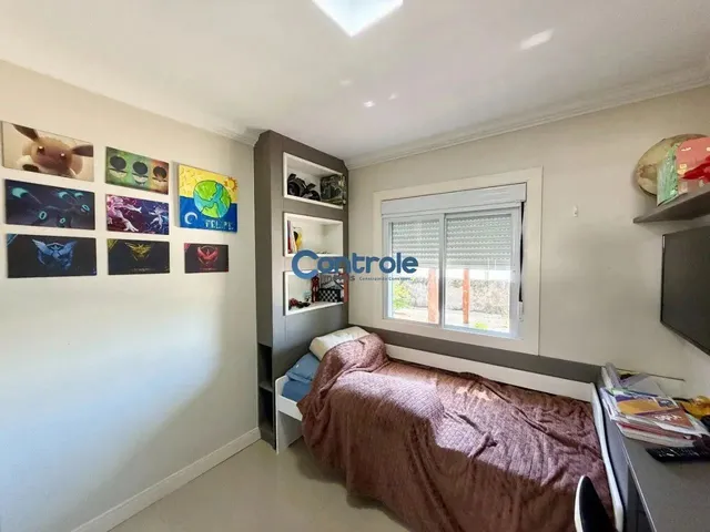 Imagem 4: Casa com 4 Dormitórios em Capoeiras - Florianópolis - Sc