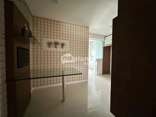 Imagem 2: Apartamento À Venda no Bairro Canto em Florianópolis-Sc, com 3 Quartos, 1 Suíte, 2