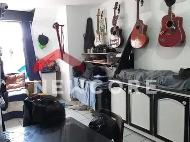 Imagem: Apartamento em Rua Professora Sofia Quint