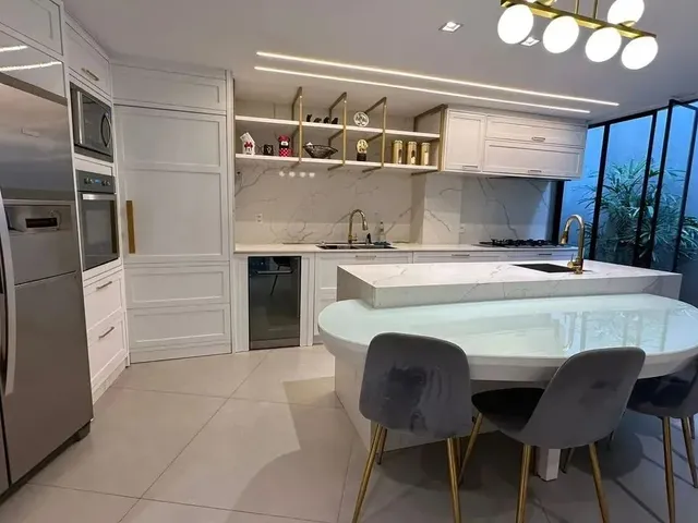 Imagem 9: Sobrado com Vista para o Mar 5 Suites em Itaguaçu - Coqueiros - Florianópolis - Sc