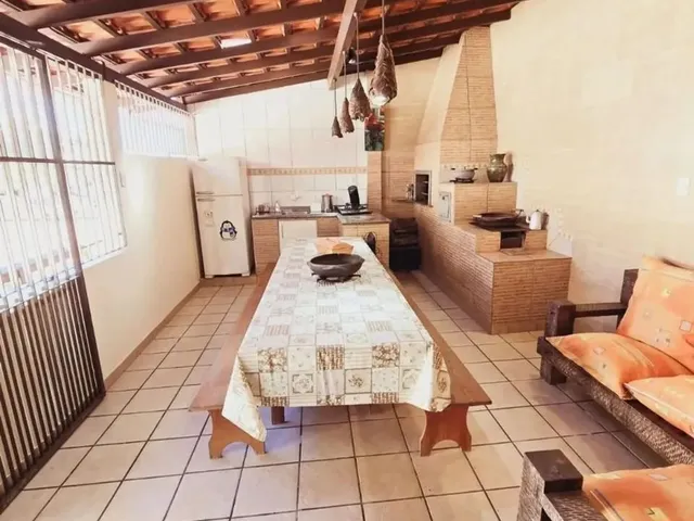 Imagem 7: Casa de 3 Pavimentos, com 4 Dormitórios, Sendo 2 Suítes - Estreito Florianópolis