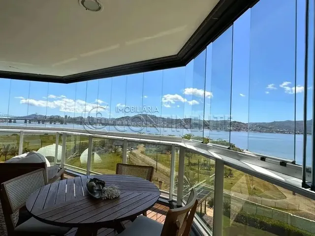 Imagem: Apartamento À Venda em Coqueiros - 316