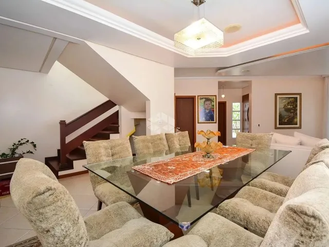 Imagem: Casa com 3 Suítes e Espaço Amplo na Coloninha