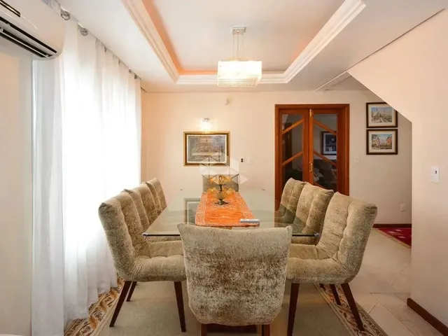 Imagem 3: Casa com 3 Suítes e Espaço Amplo na Coloninha Florianópolis