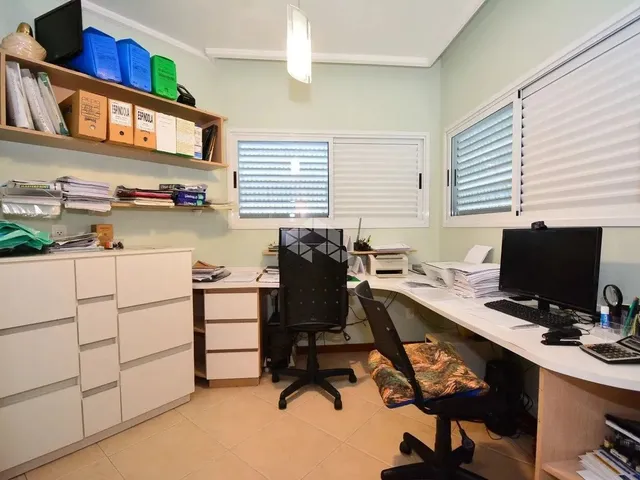 Imagem 15: Casa com 3 Suítes e Espaço Amplo na Coloninha Florianópolis