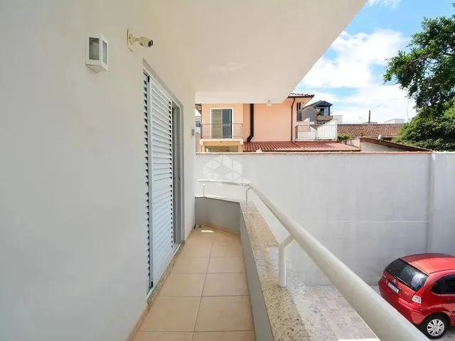 Imagem 14: Casa com 3 Suítes e Espaço Amplo na Coloninha Florianópolis