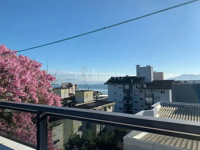 Imagem: Cobertura com Piscina Privativa a Uma Quadra
